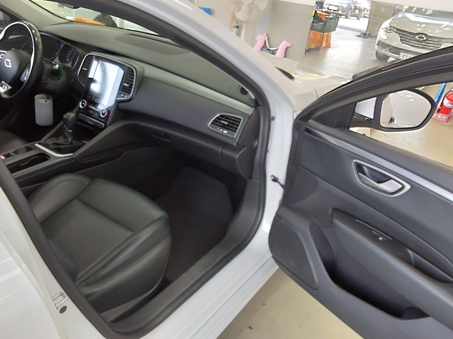 Renault Samsung SM6 2020 - Image 14