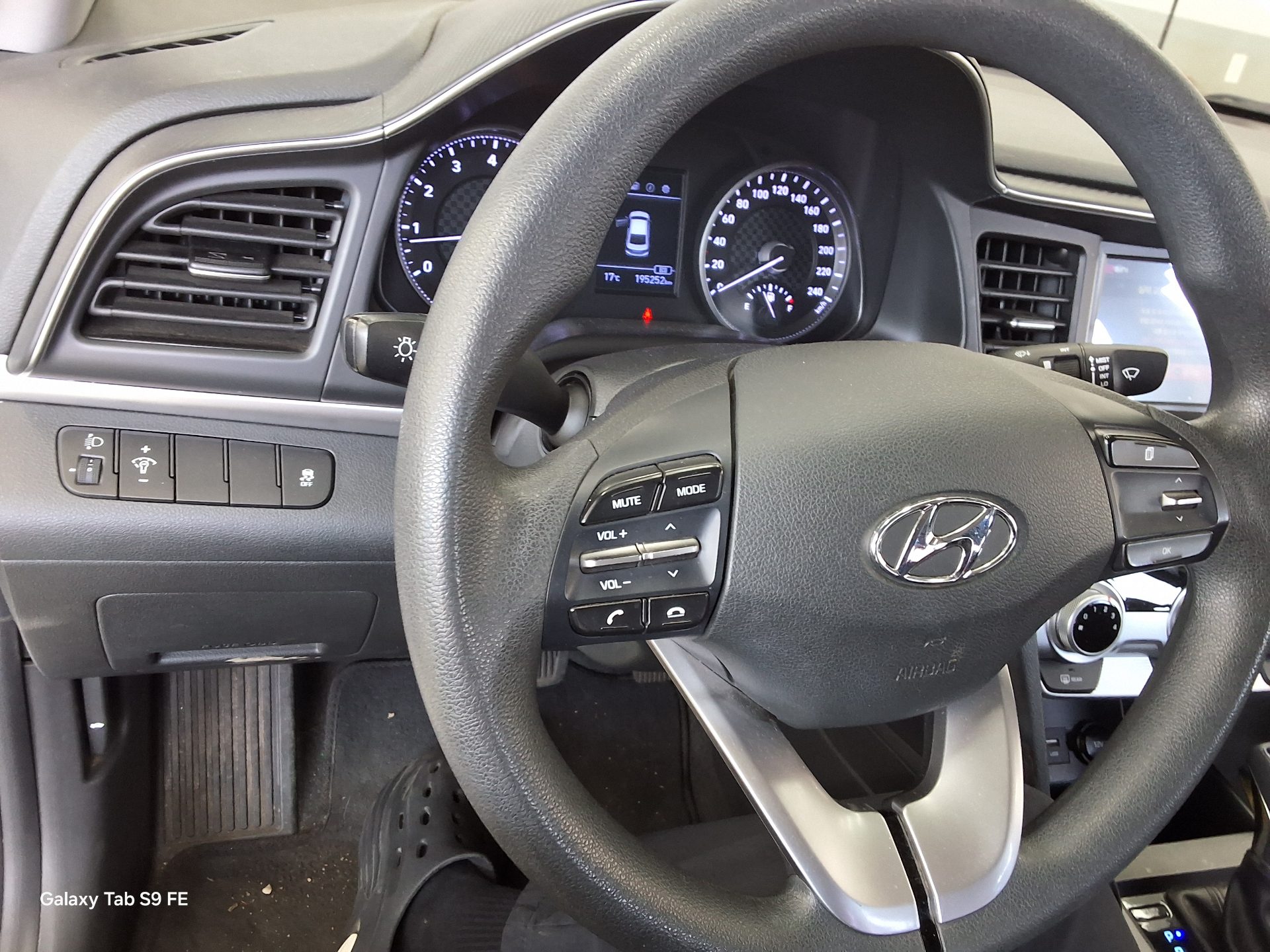 هيونداي إلانترا 2019 - صورة 16