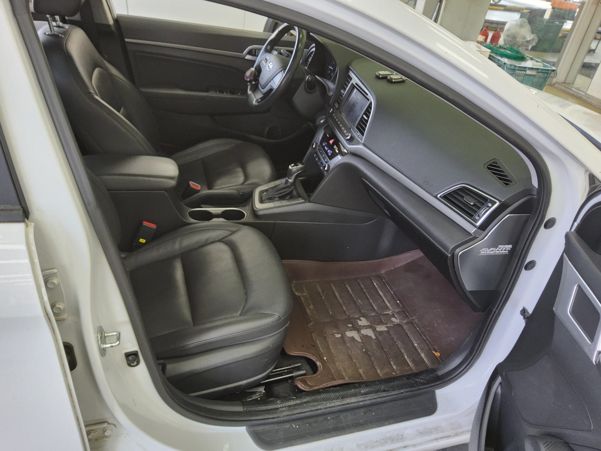 هيونداي إلانترا 2018 - صورة 13