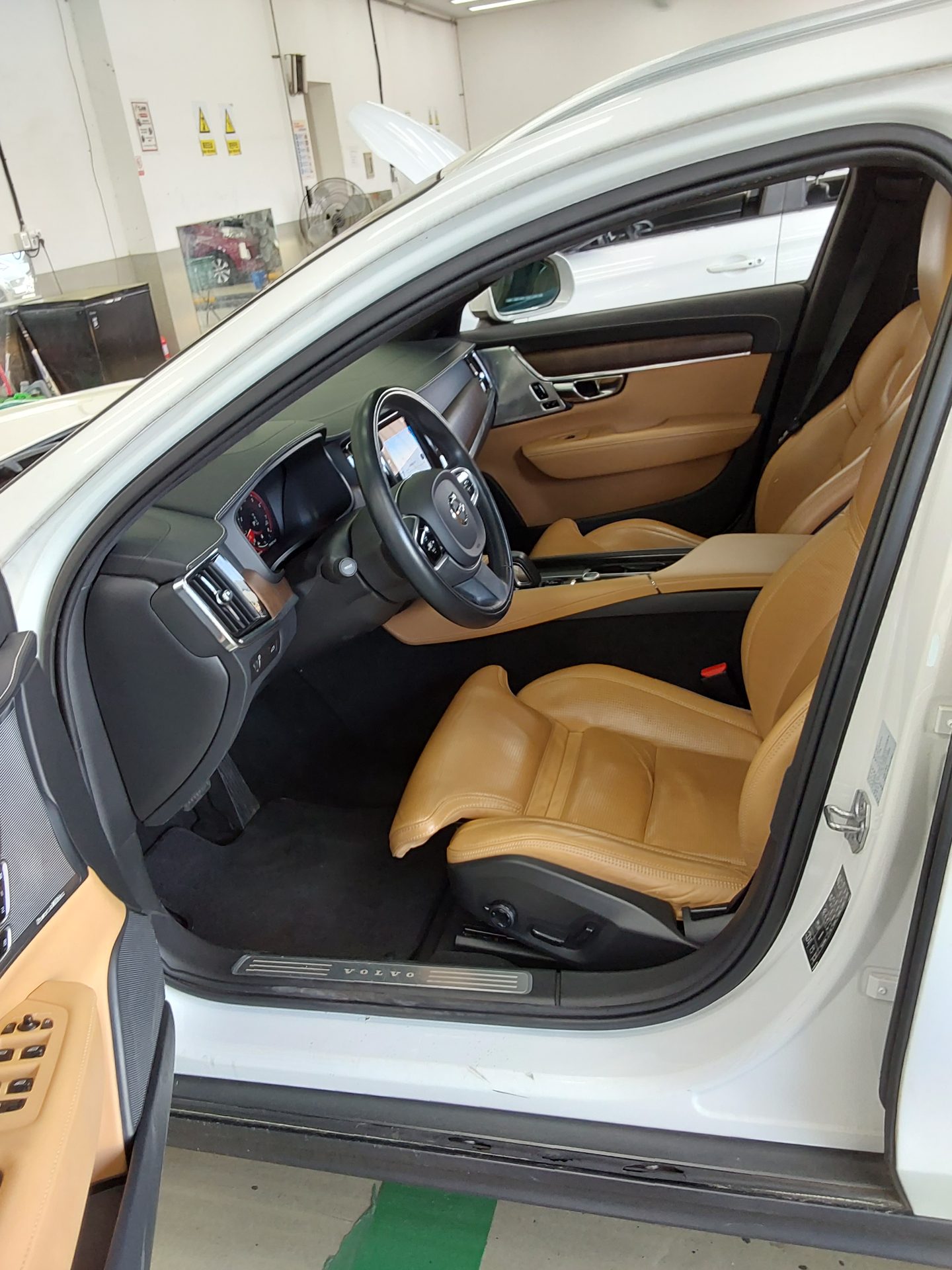 Volvo Volvo - 9