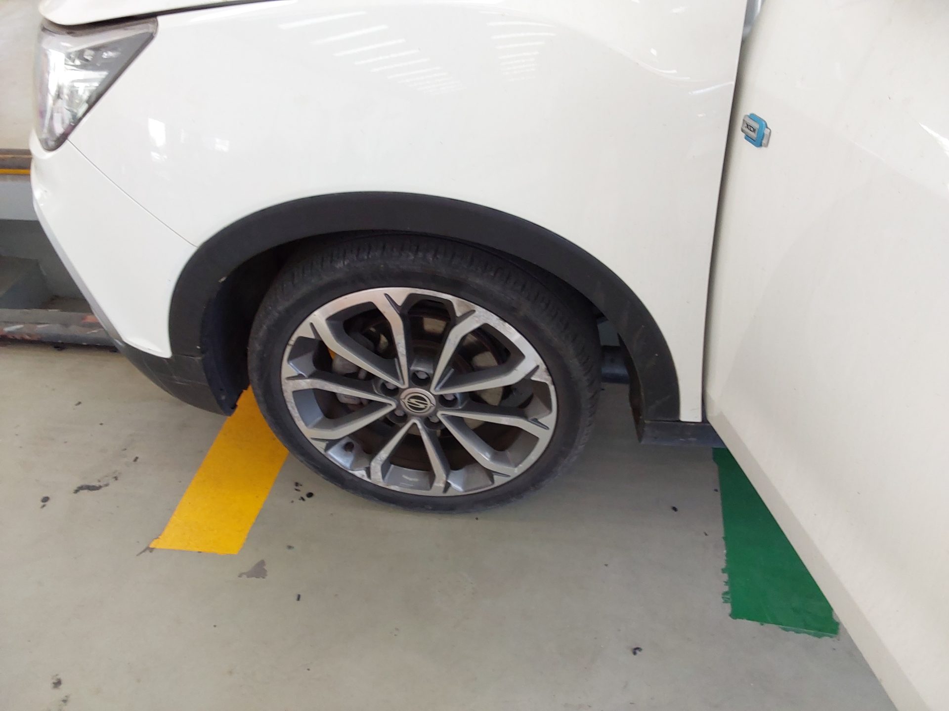 KG Mobility Tivoli 2018 - Image 19