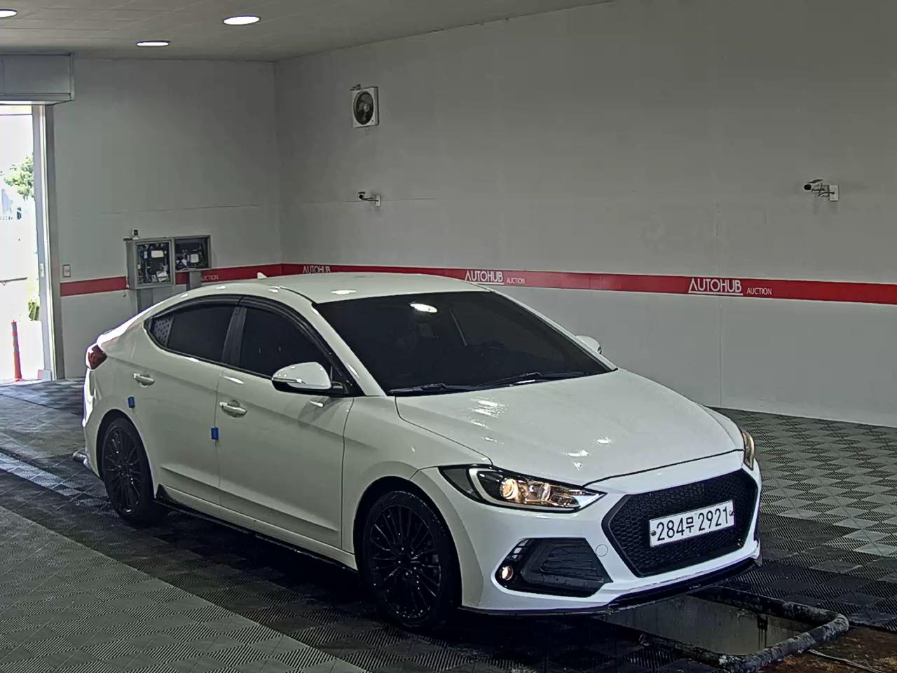 هيونداي إلانترا 2018 - صورة 2