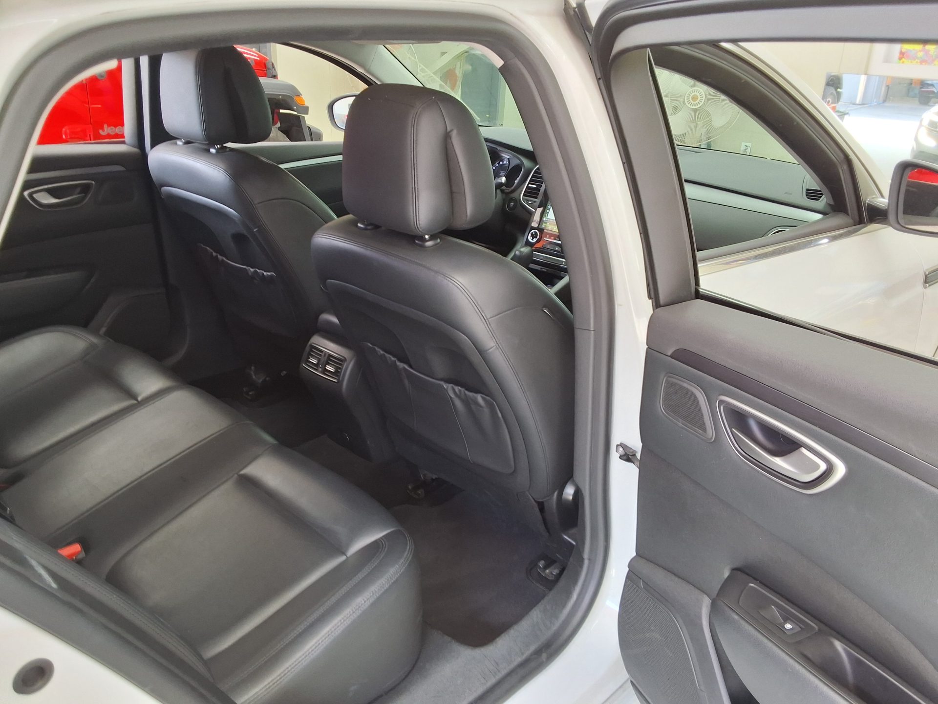 Renault Samsung SM6 2020 - Image 12