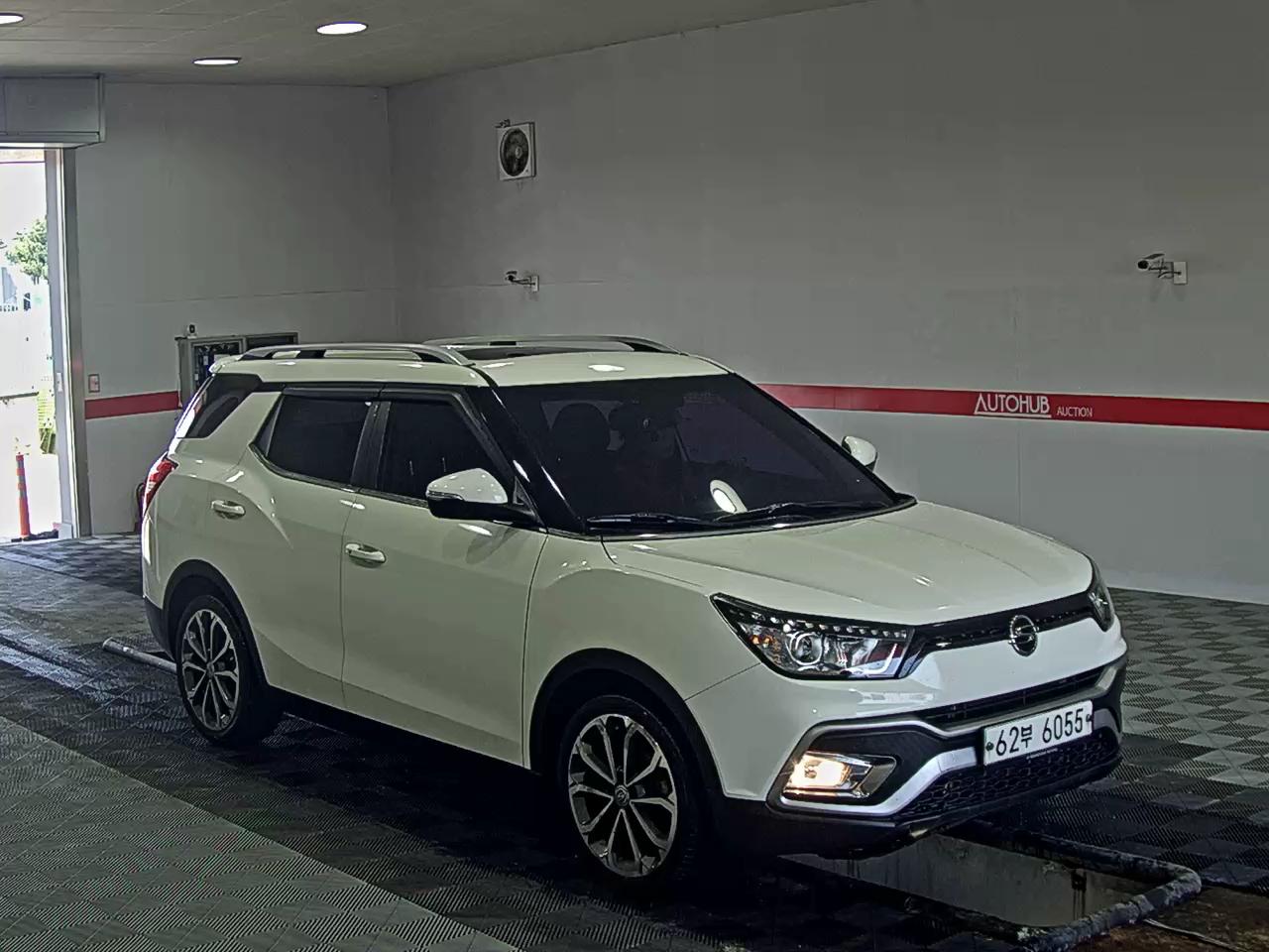KG Mobility Tivoli 2018 - Image 2