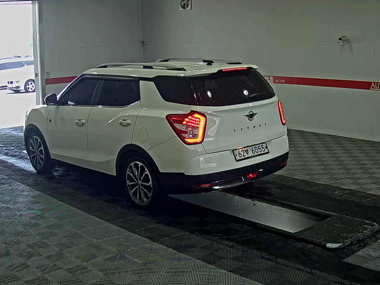 KG Mobility Tivoli 2018 - Image 5