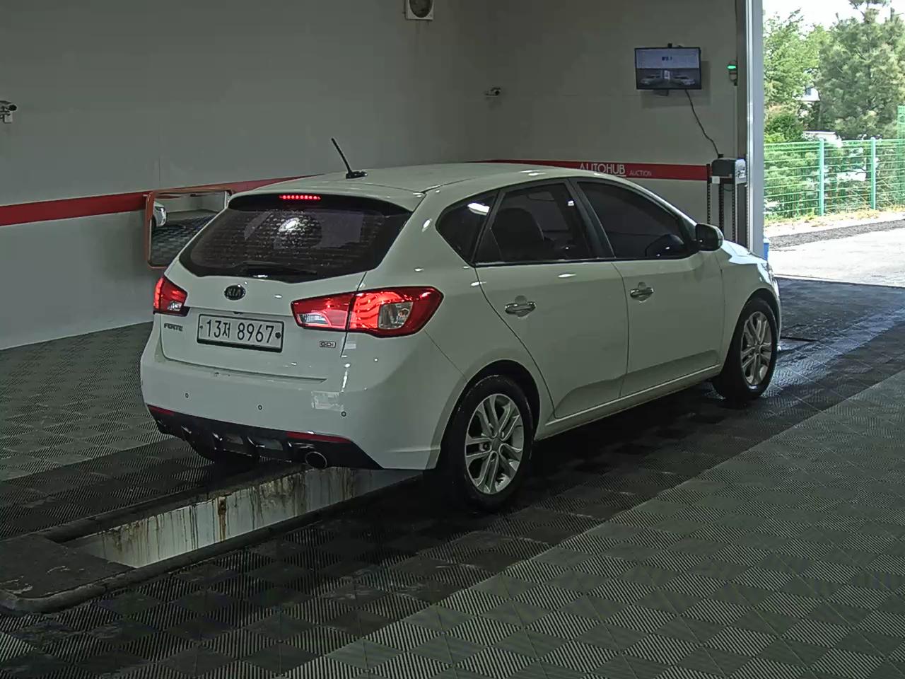 Kia Forte 2013 - Image 4