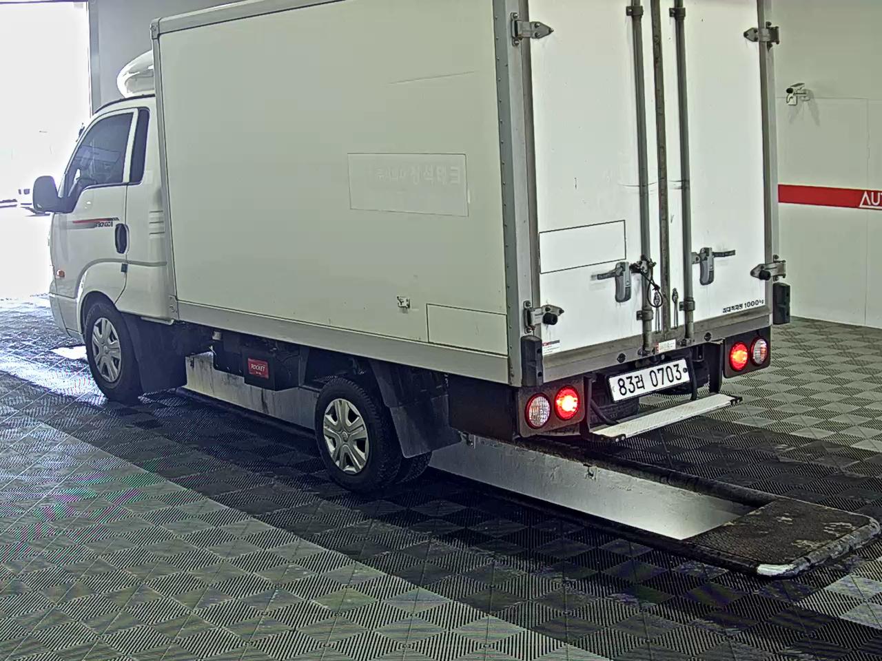 Chrysler Cargo - 5