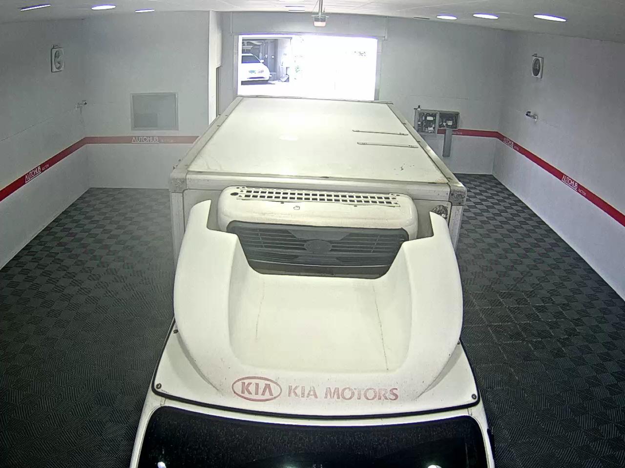 Chrysler Cargo - 6