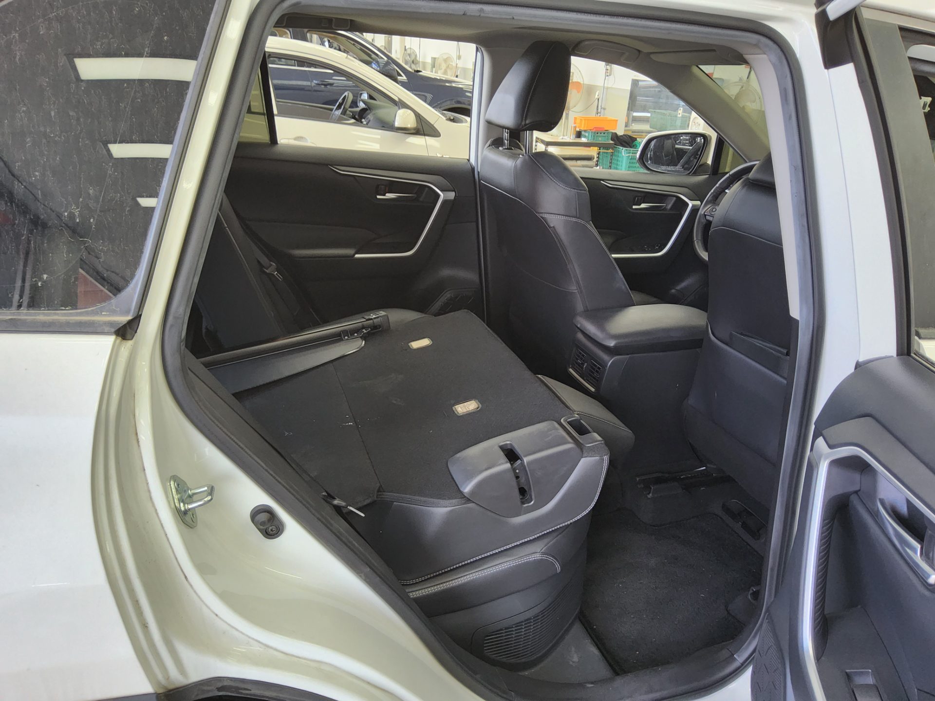 TOYOTA RAV4 2020 - 이미지 12