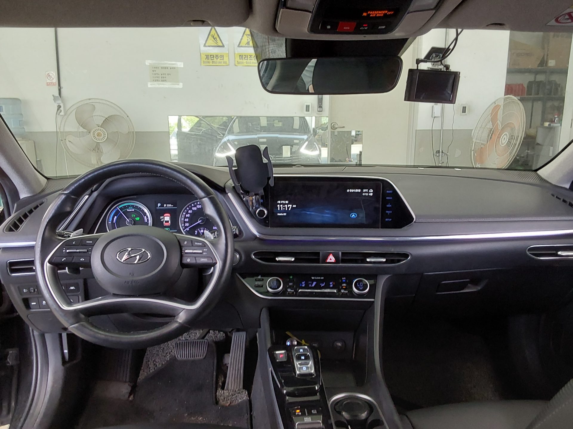 Hyundai Sonata 2022 - Image 10