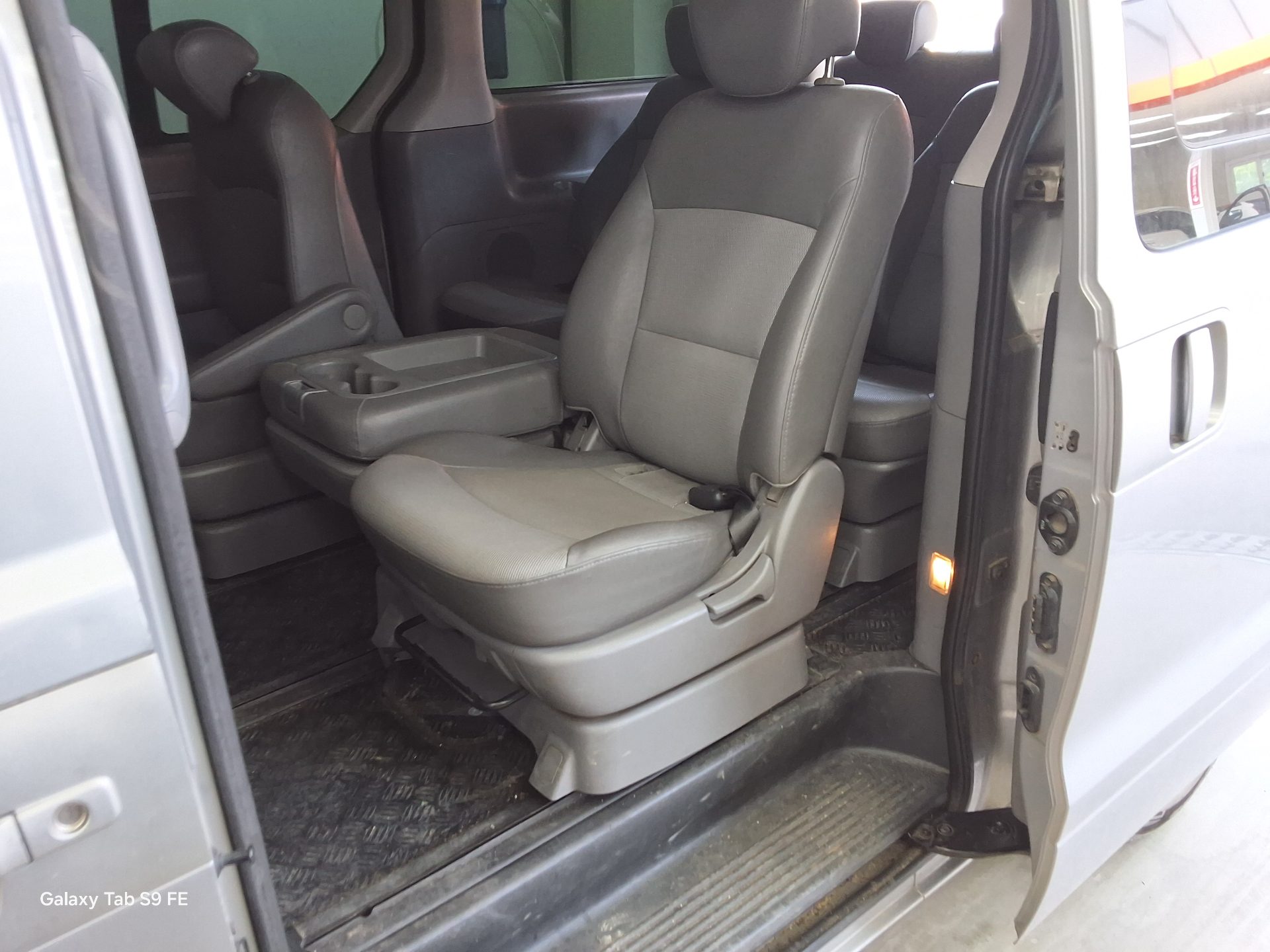 Hyundai Grand Starex 2011 - Image 11