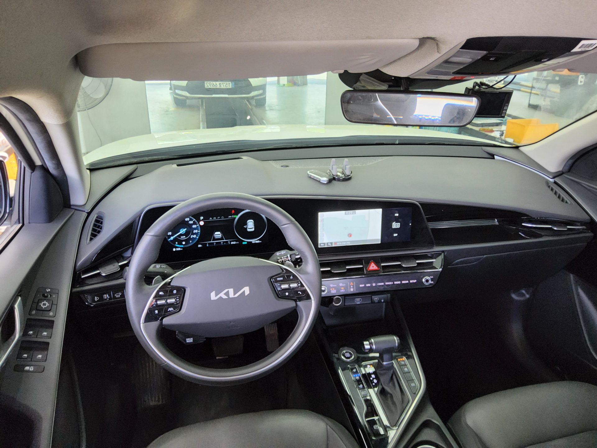 2022 - kia niro