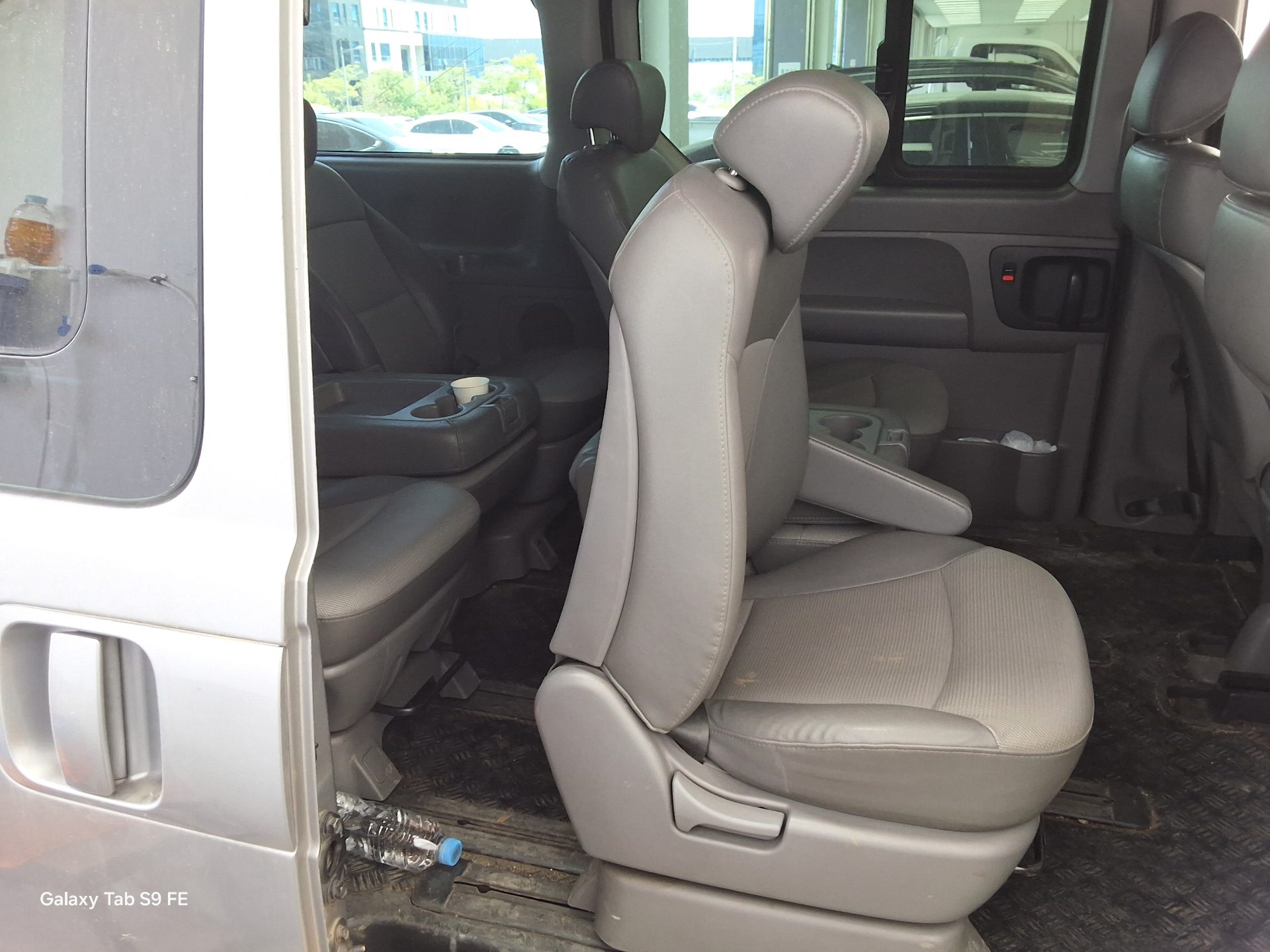 Hyundai Grand Starex 2011 - Image 12