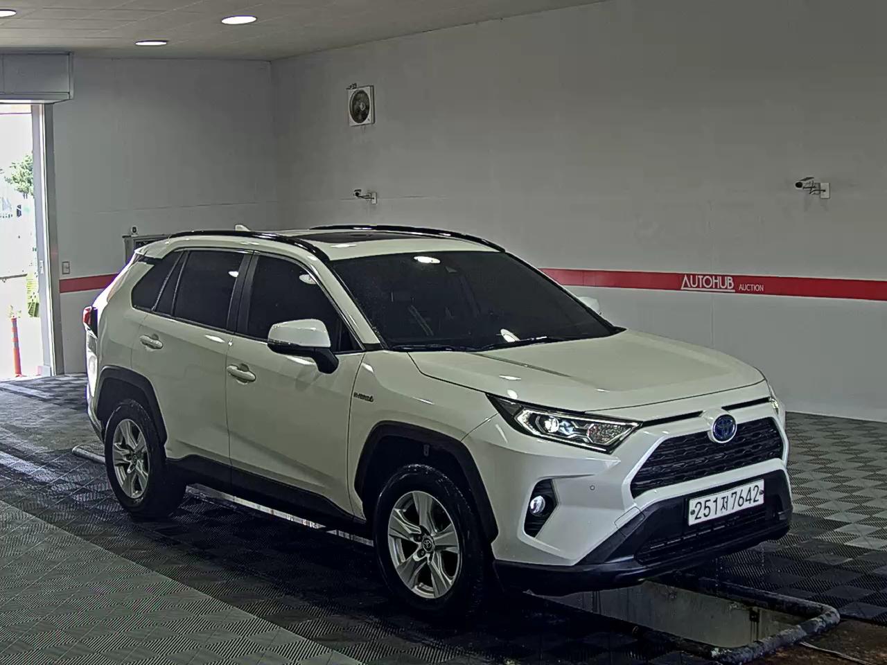 TOYOTA RAV4 2020 - 이미지 2