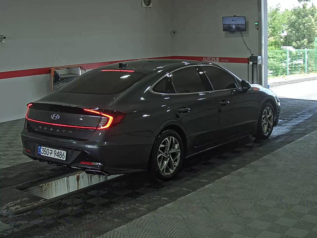 Hyundai Sonata 2021 - Image 4