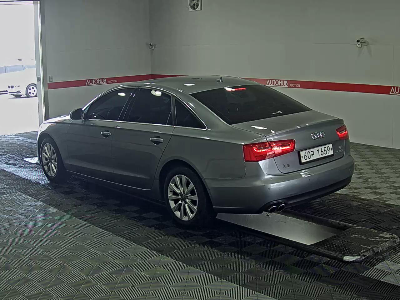 Audi A6 - 5