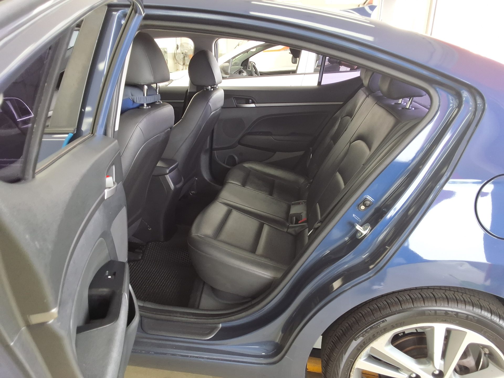 Hyundai Elantra 2018 - Image 12