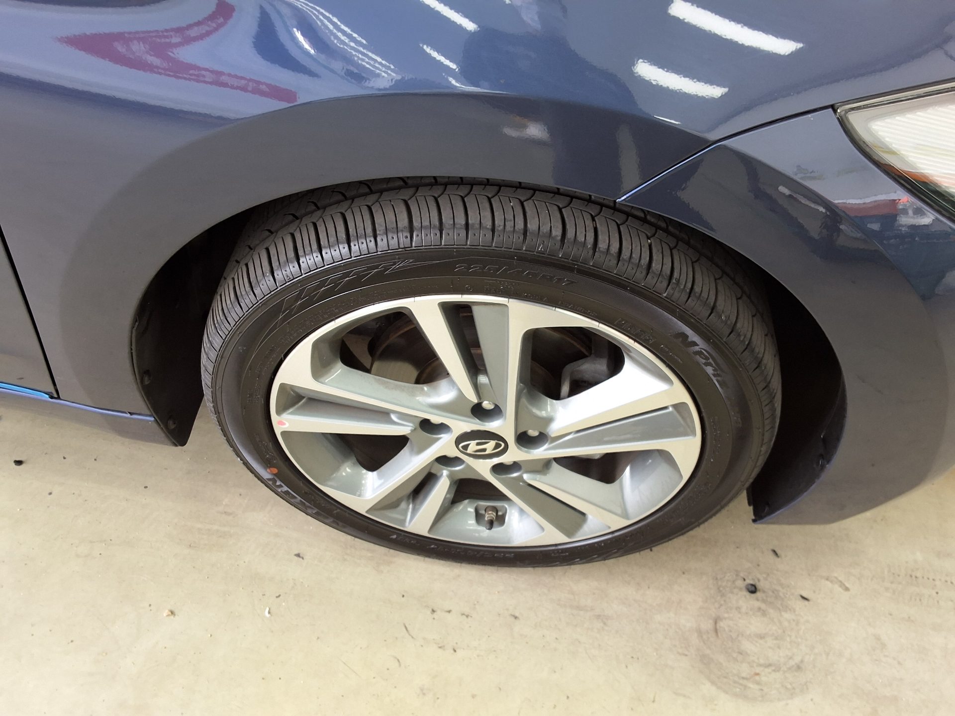 Hyundai Elantra 2018 - Image 20