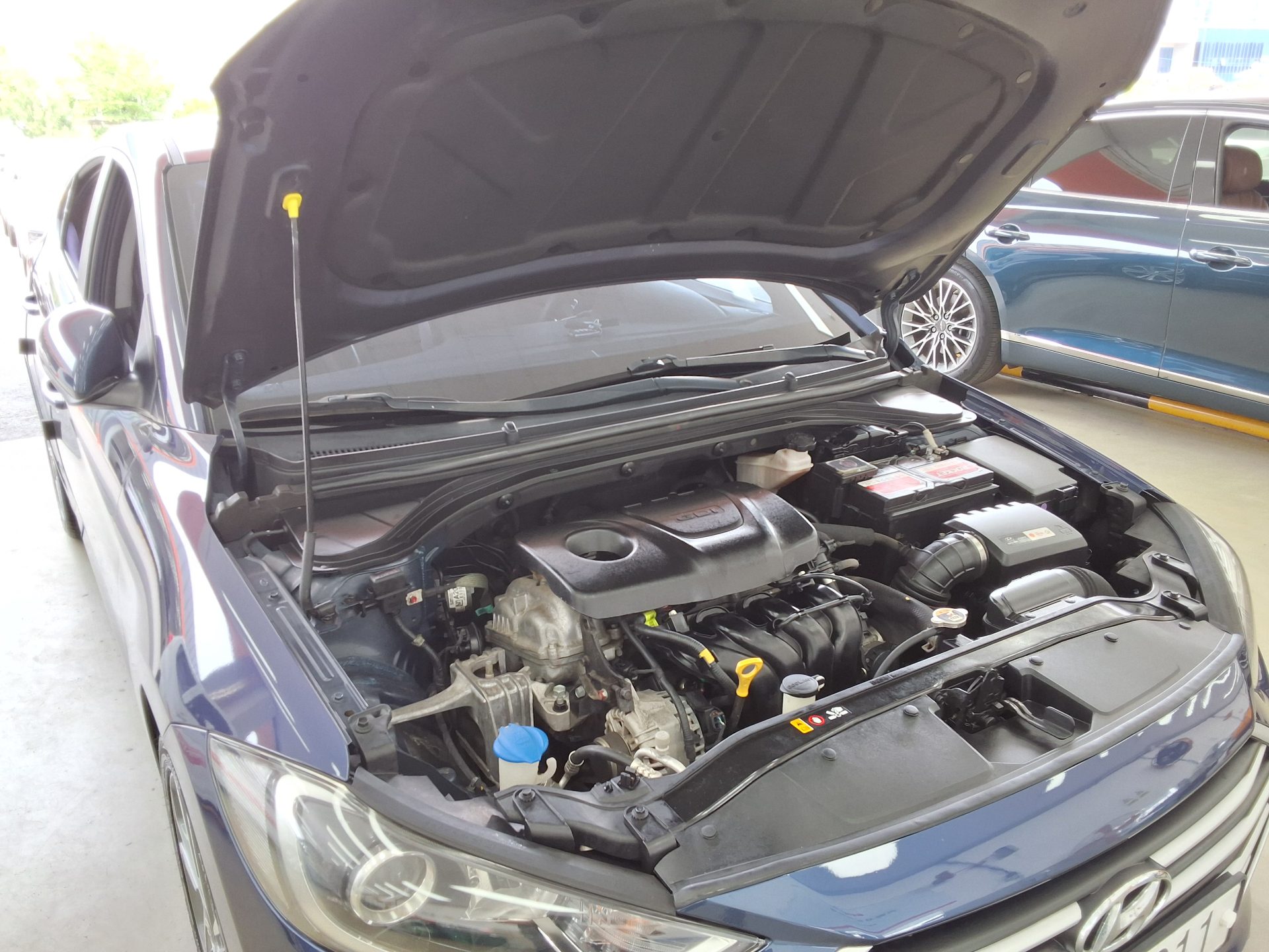 Hyundai Elantra 2018 - Image 17