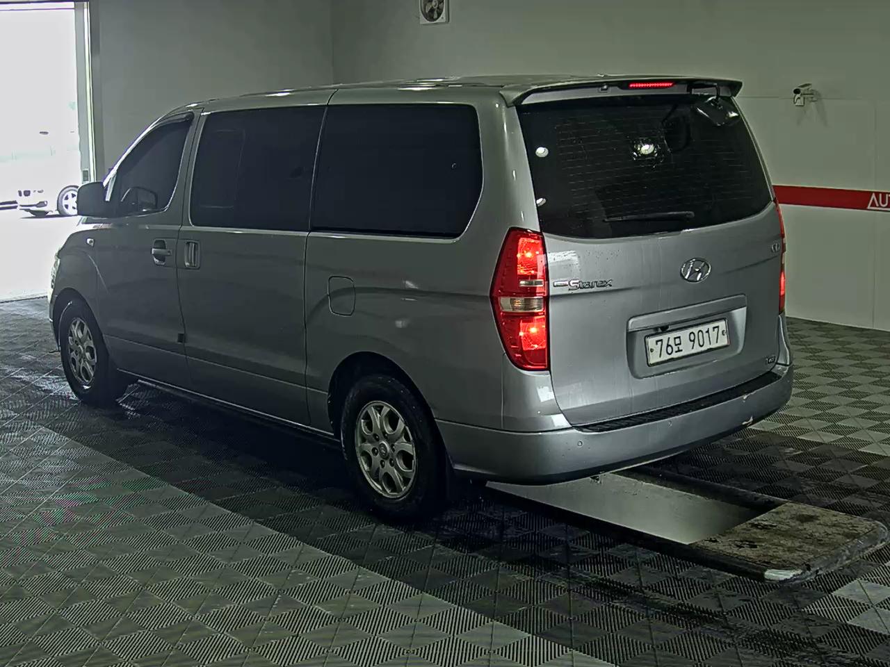 Hyundai Grand Starex 2011 - Image 5