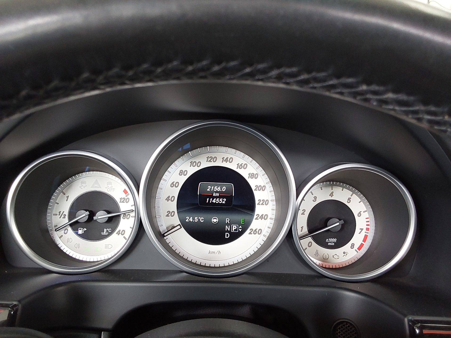 Mercedes-Benz E-Class 2015 - Image 9