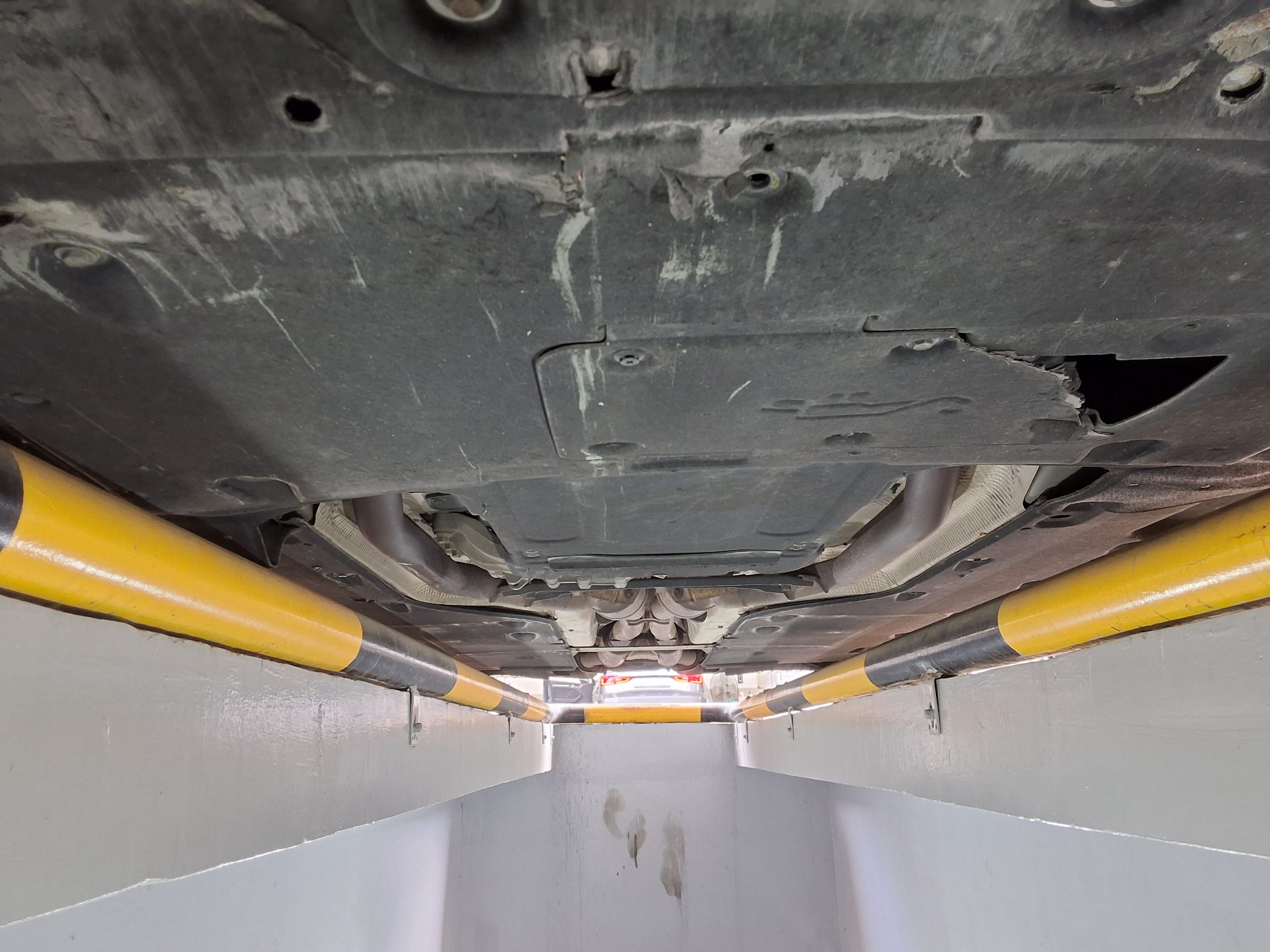 Hyundai Genesis EQ900 2017 - Image 20