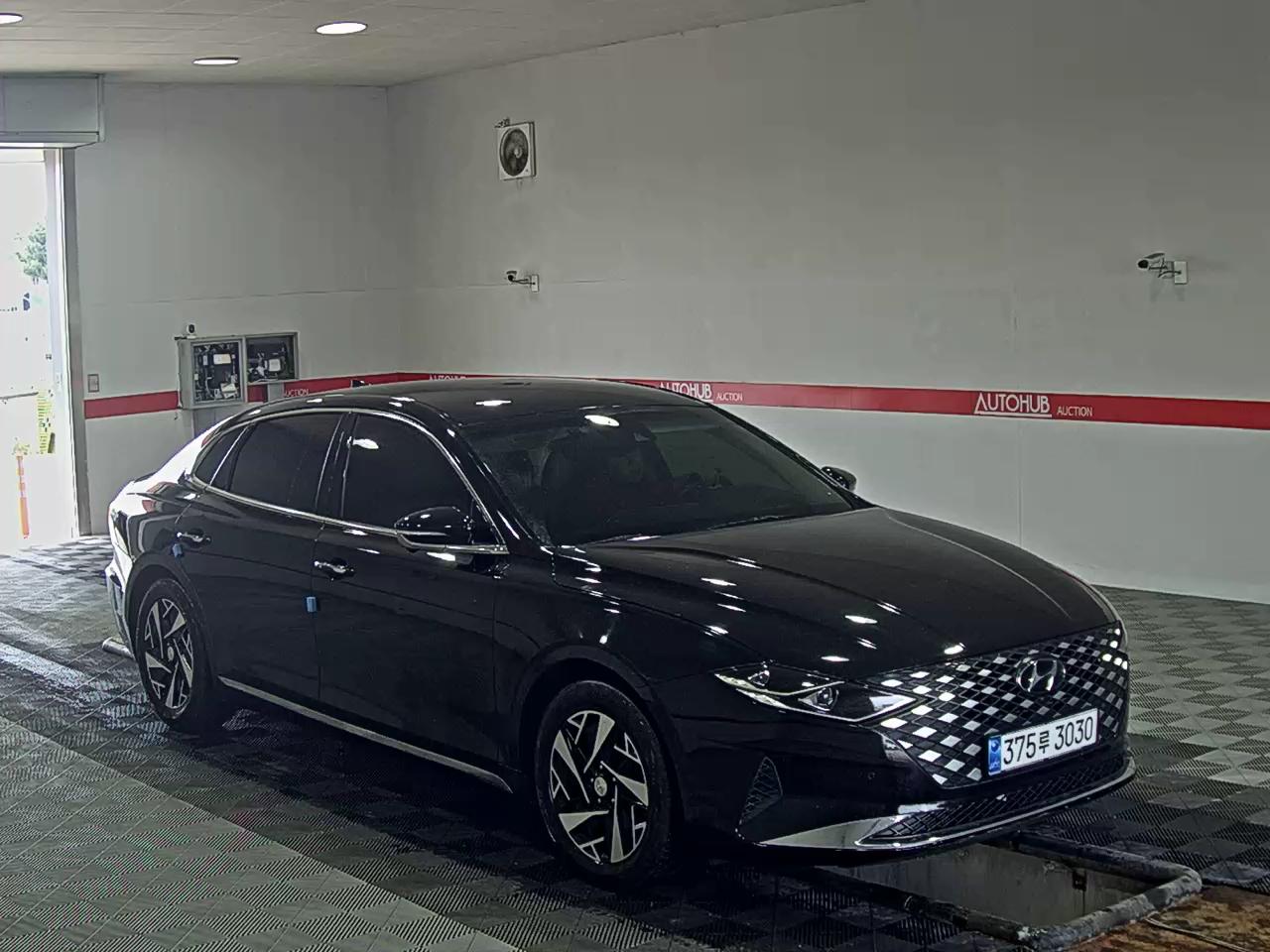 Hyundai Grandeur 2023 - Image 2