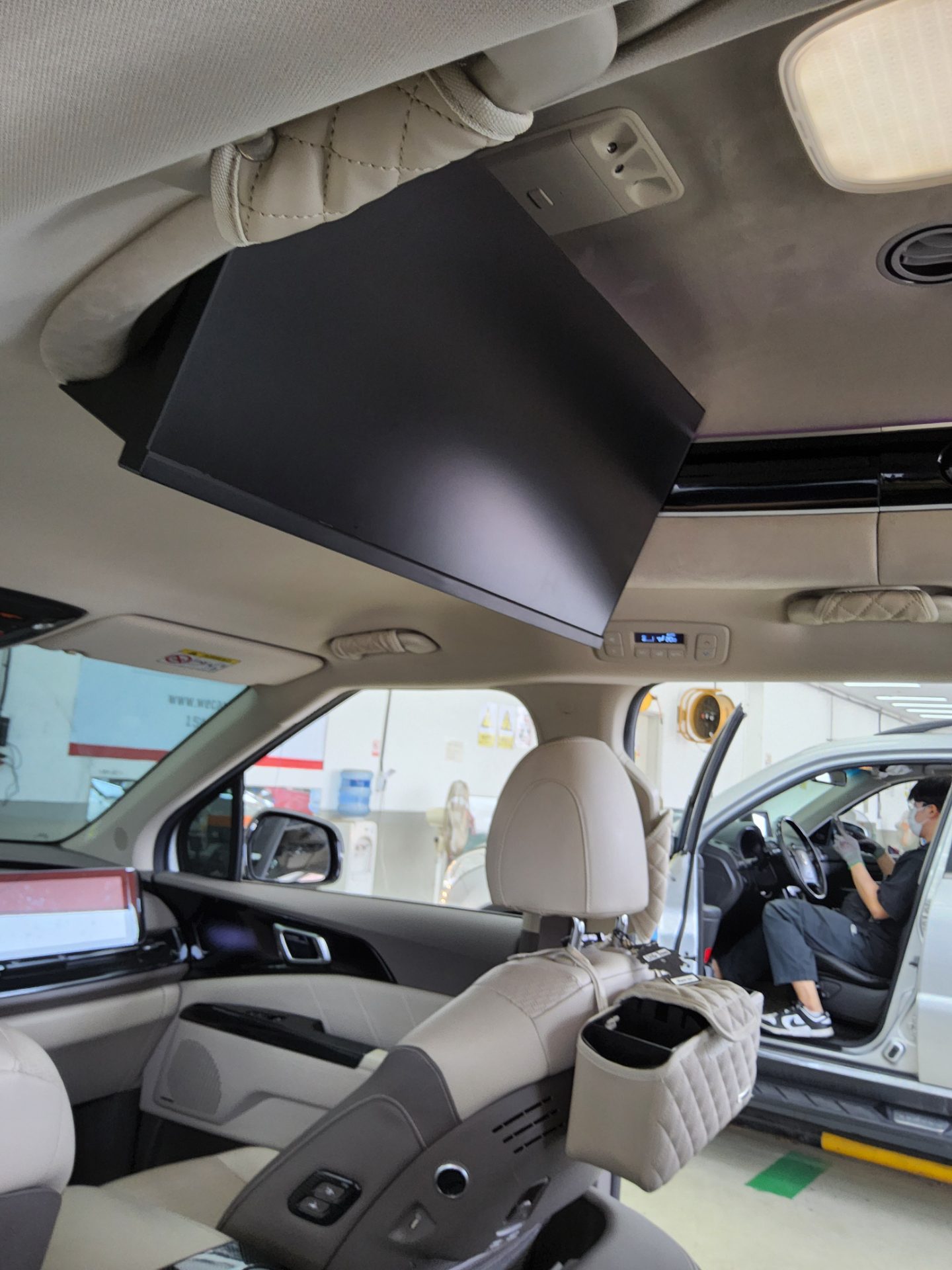 Kia Carnival 2022 - Image 18