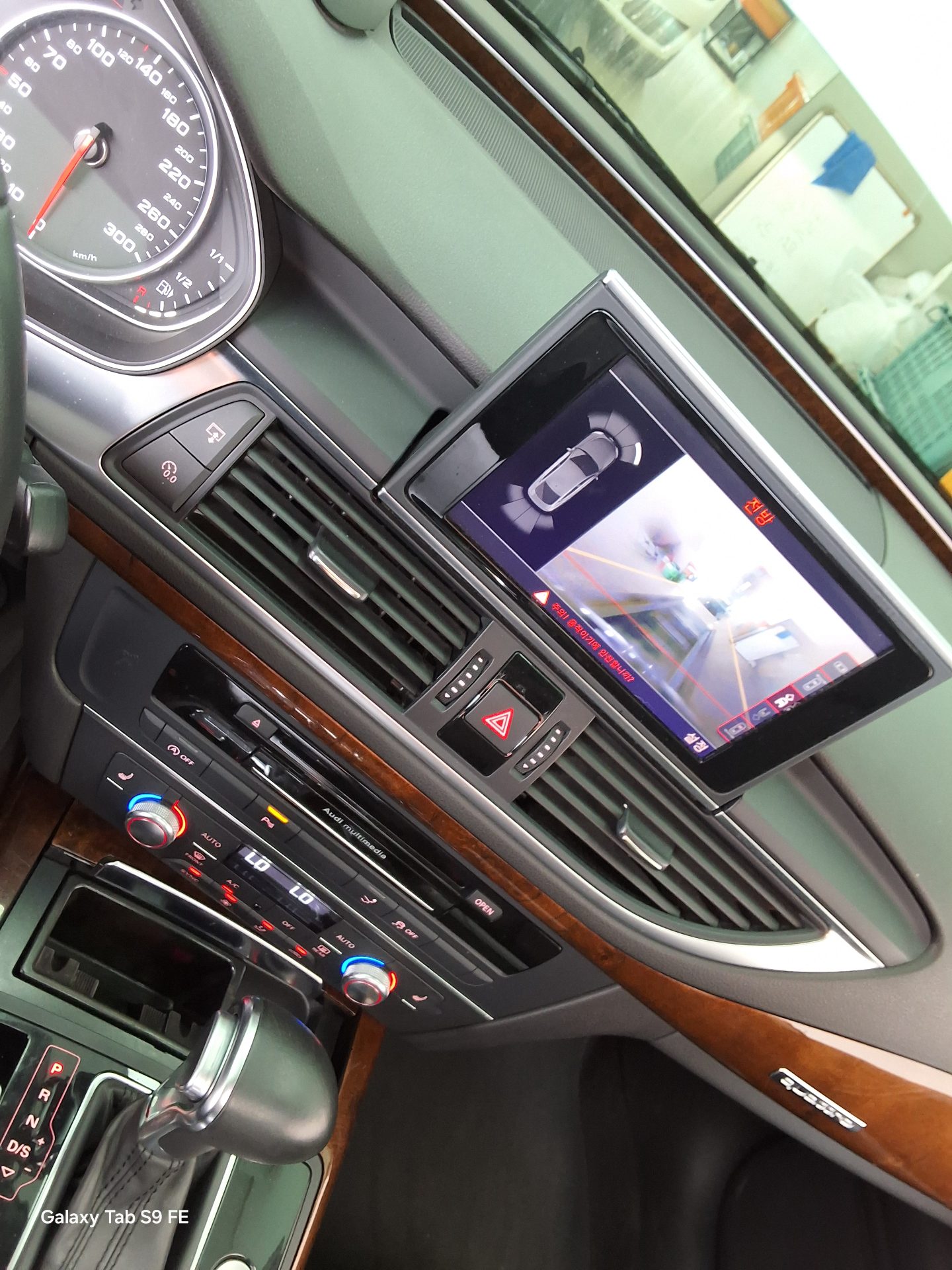 أودي A7 2014 - صورة 17