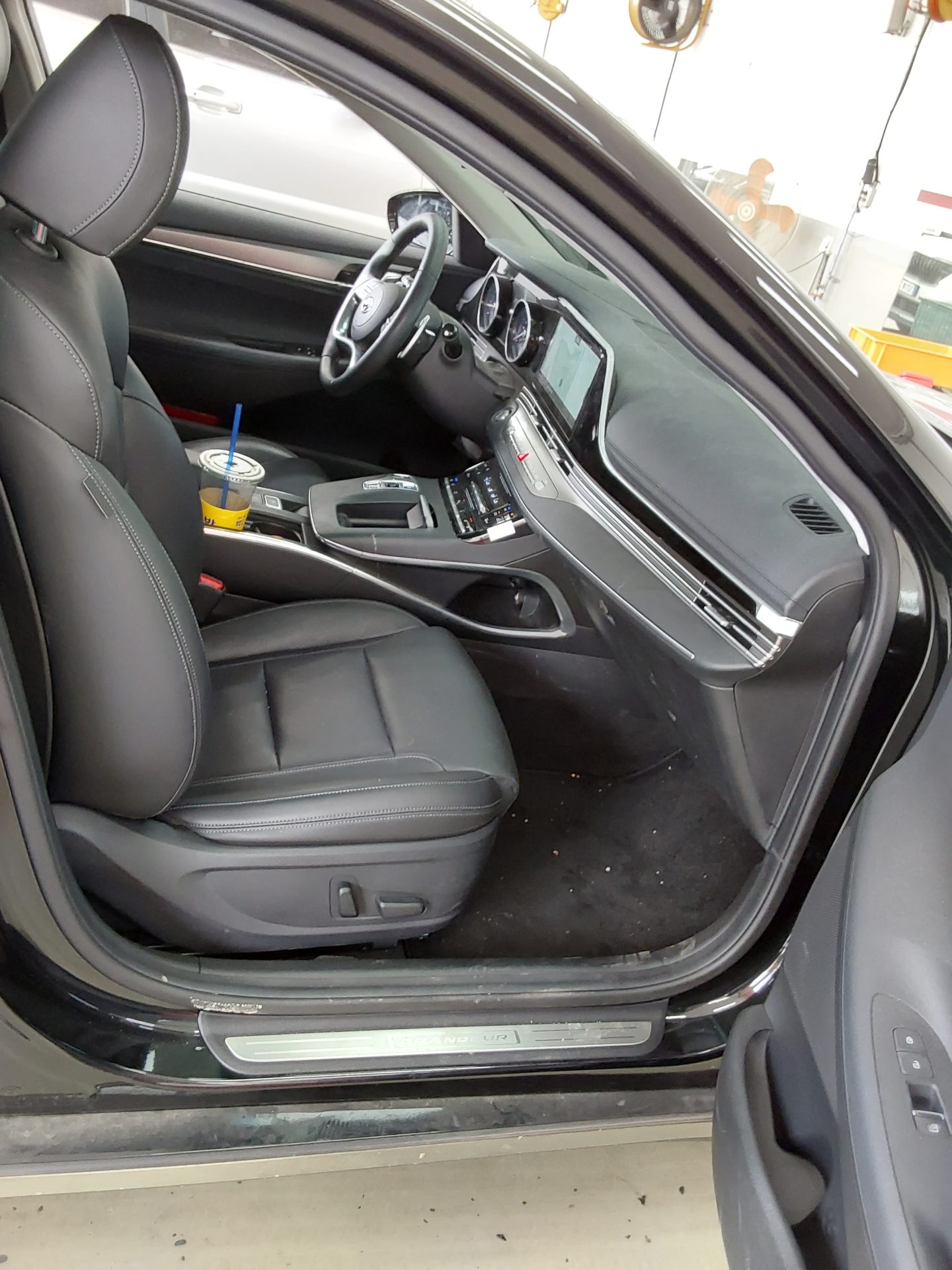 Hyundai Grandeur 2022 - Image 13