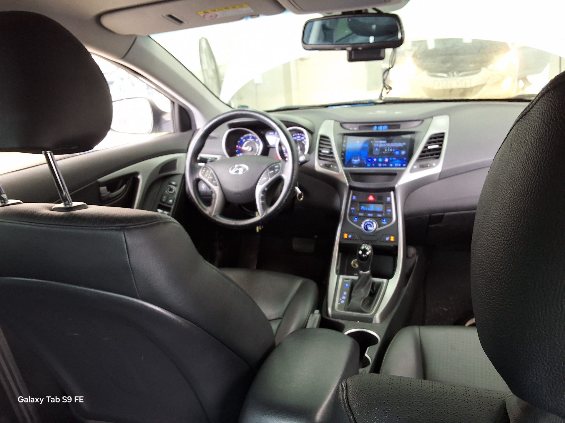 Hyundai Elantra 2014 - Image 10