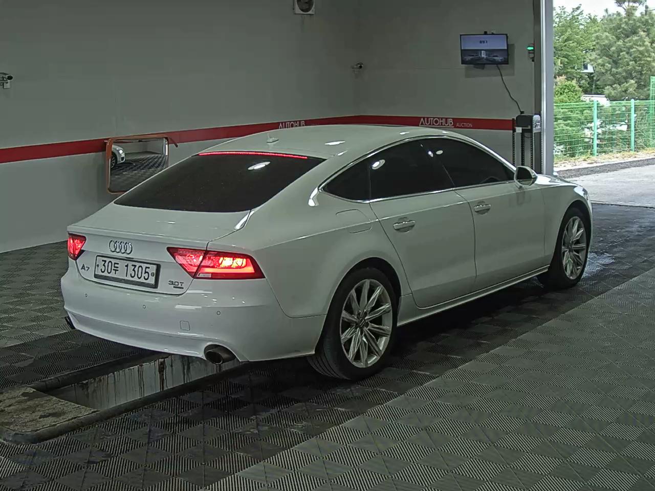 أودي A7 2014 - صورة 4