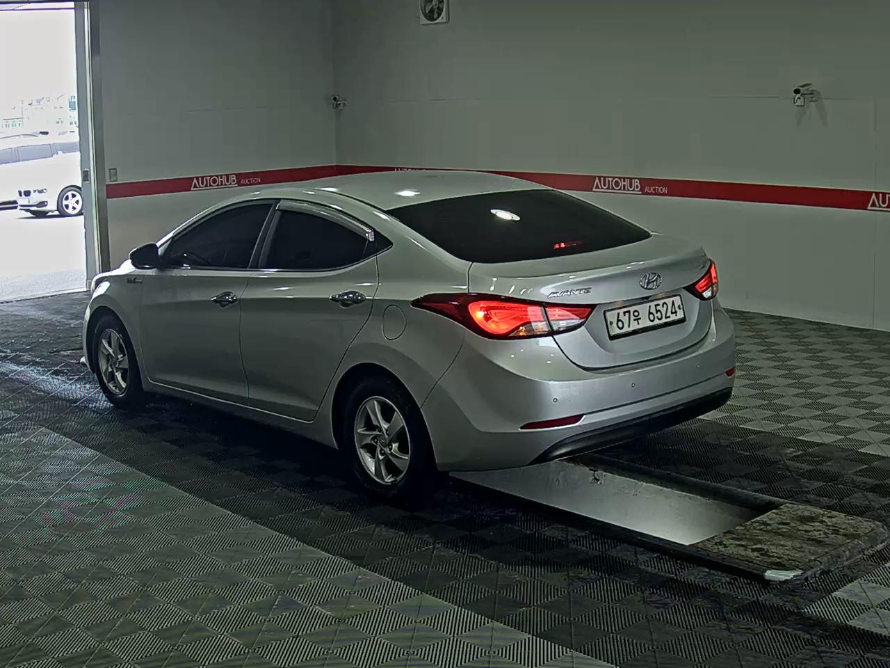 Hyundai Elantra 2014 - Image 5