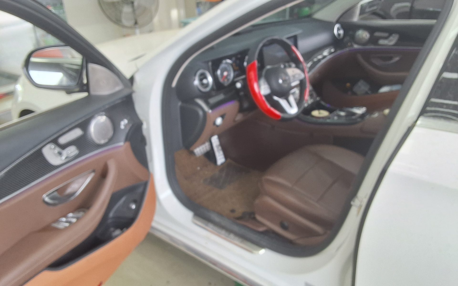 مرسيدس بنز إي كلاس 2019 - صورة 9