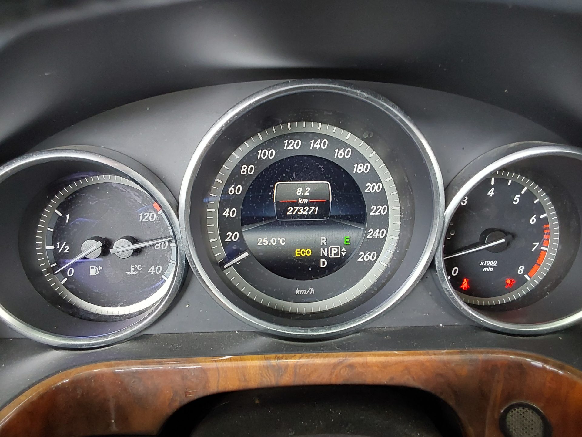 Mercedes-Benz E-Class 2014 - Image 8