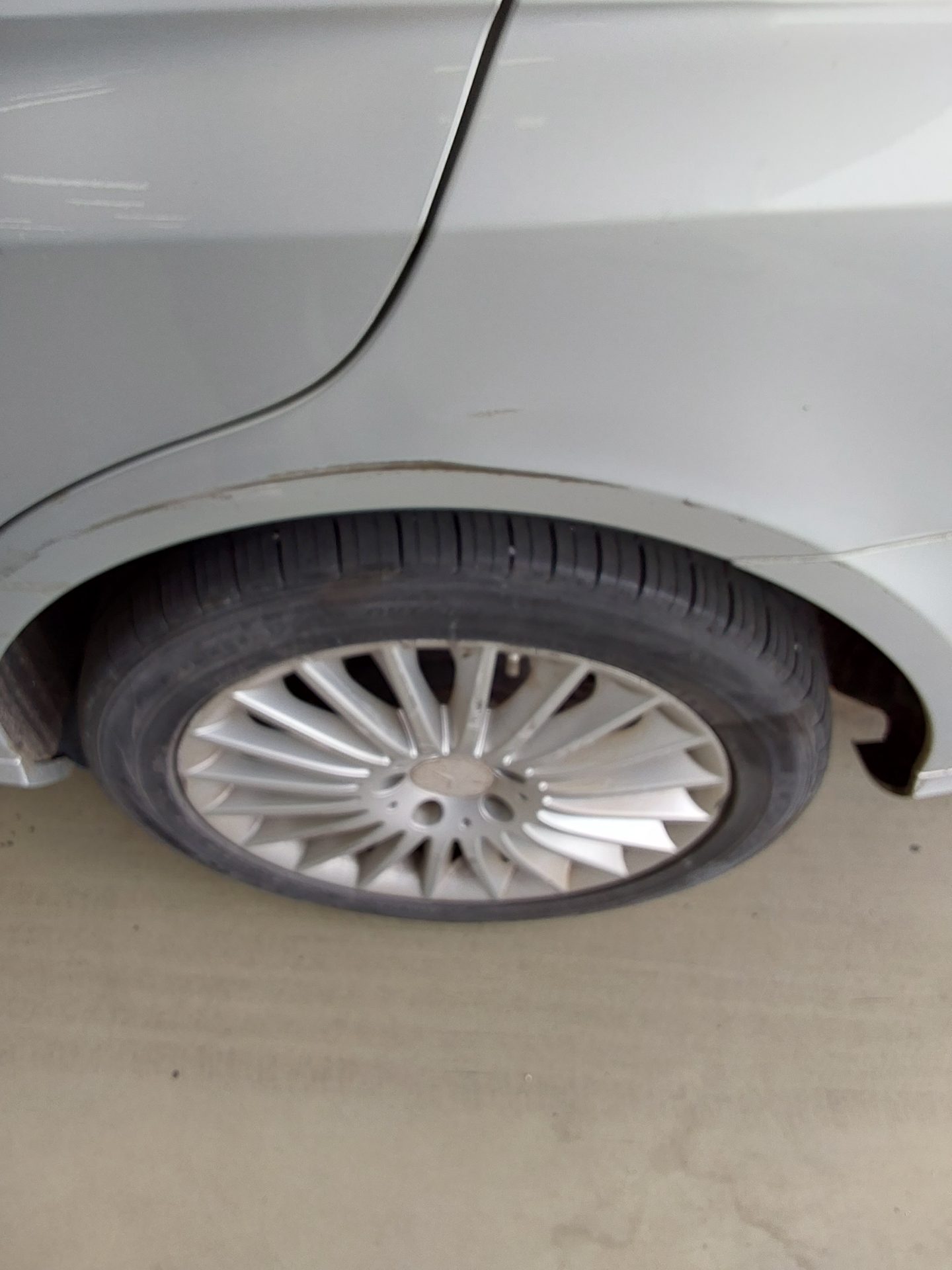 Mercedes-Benz E-Class 2014 - Image 20