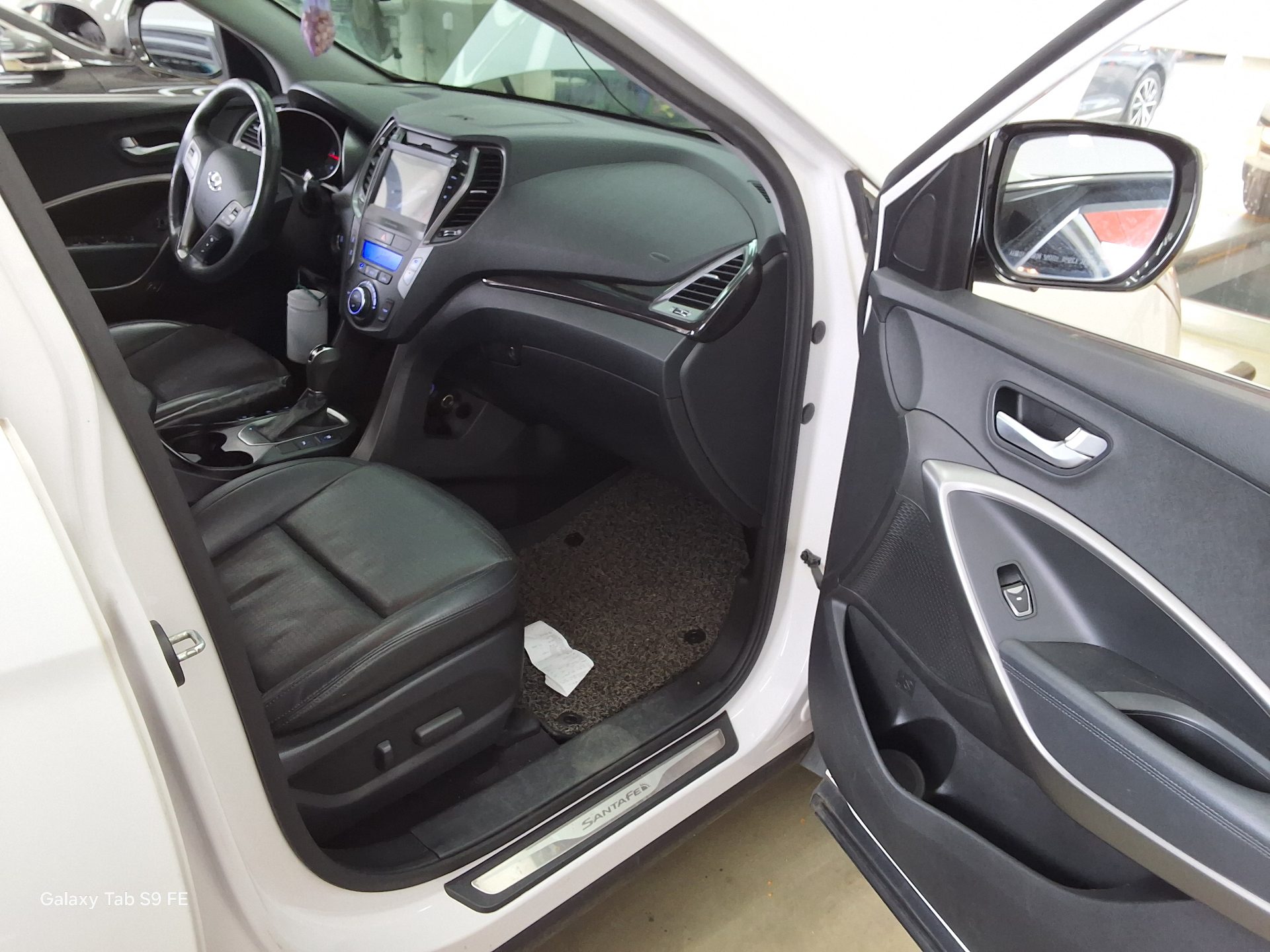 Hyundai Santa Fe 2013 - Image 13