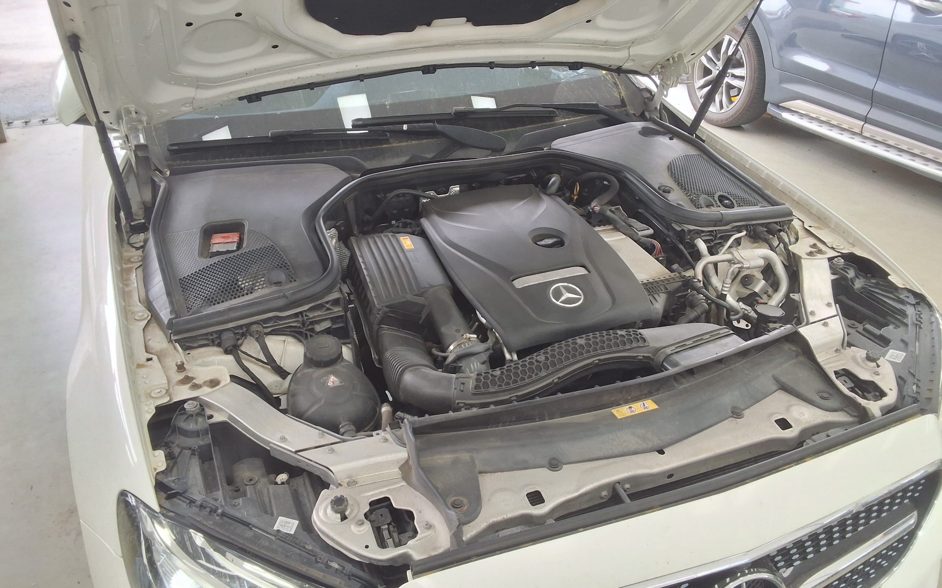 مرسيدس بنز إي كلاس 2019 - صورة 20