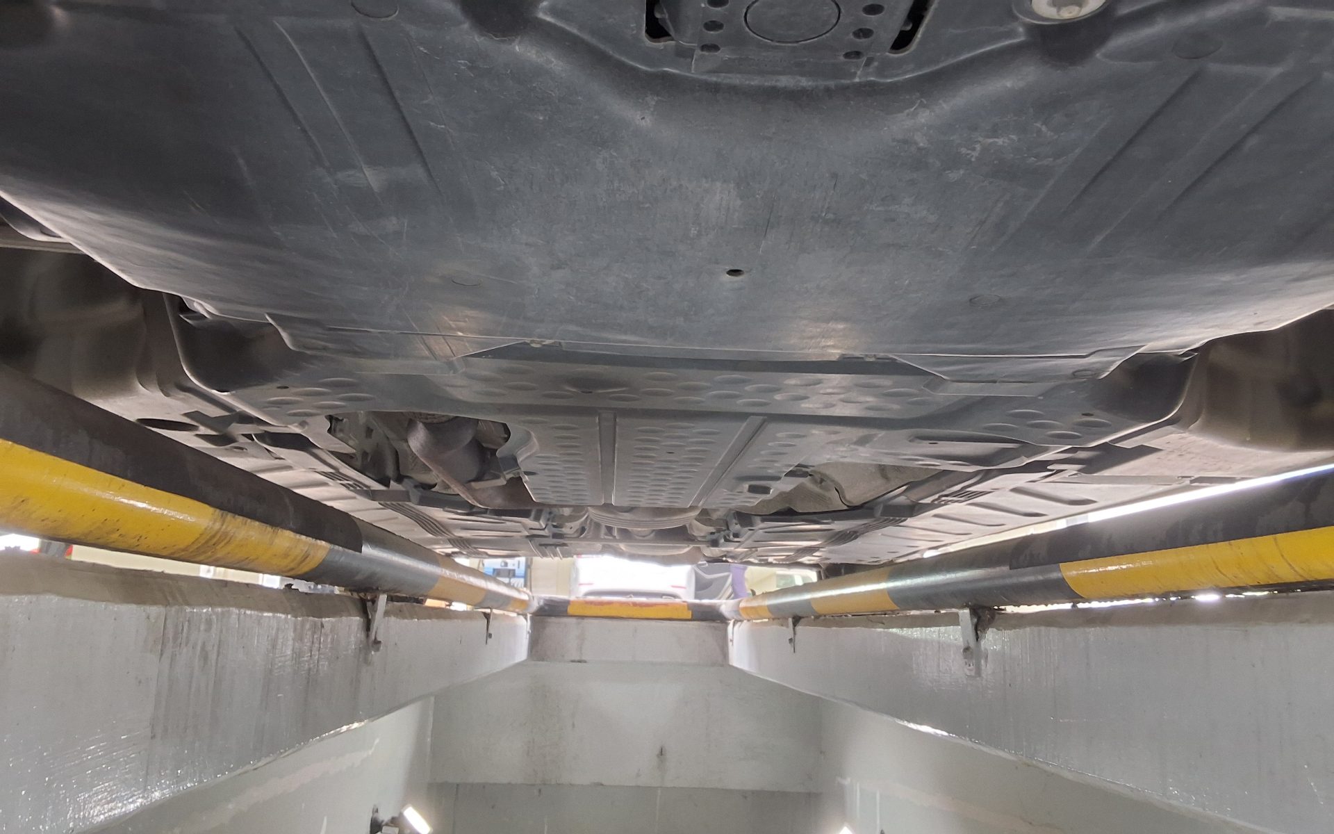 مرسيدس بنز إي كلاس 2019 - صورة 21