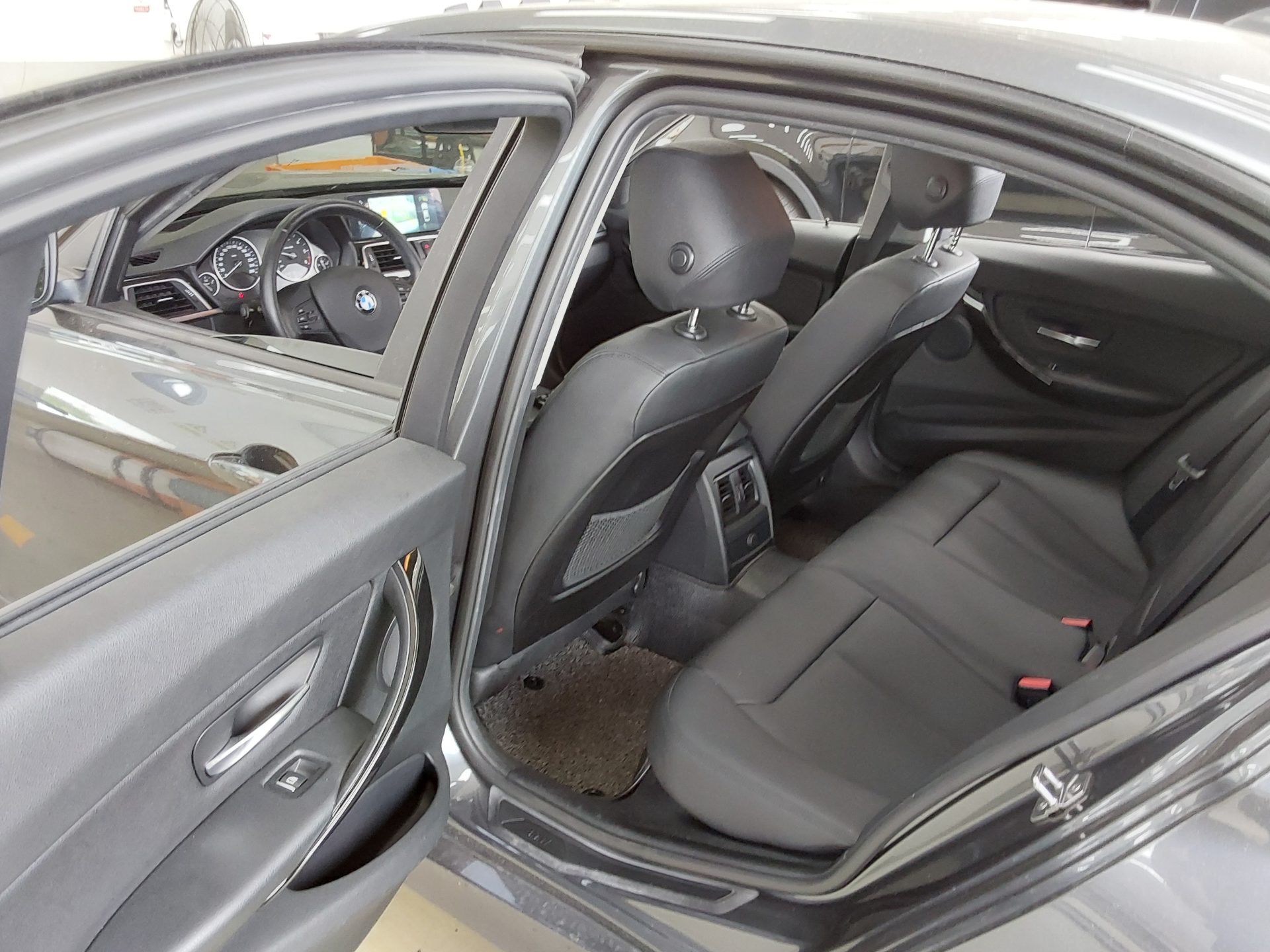 BMW 3 시리즈 2016 - 이미지 12