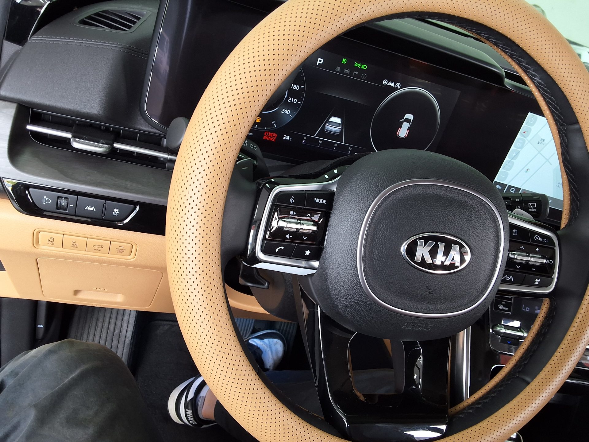 كيا كارنيفال 2021 - صورة 21