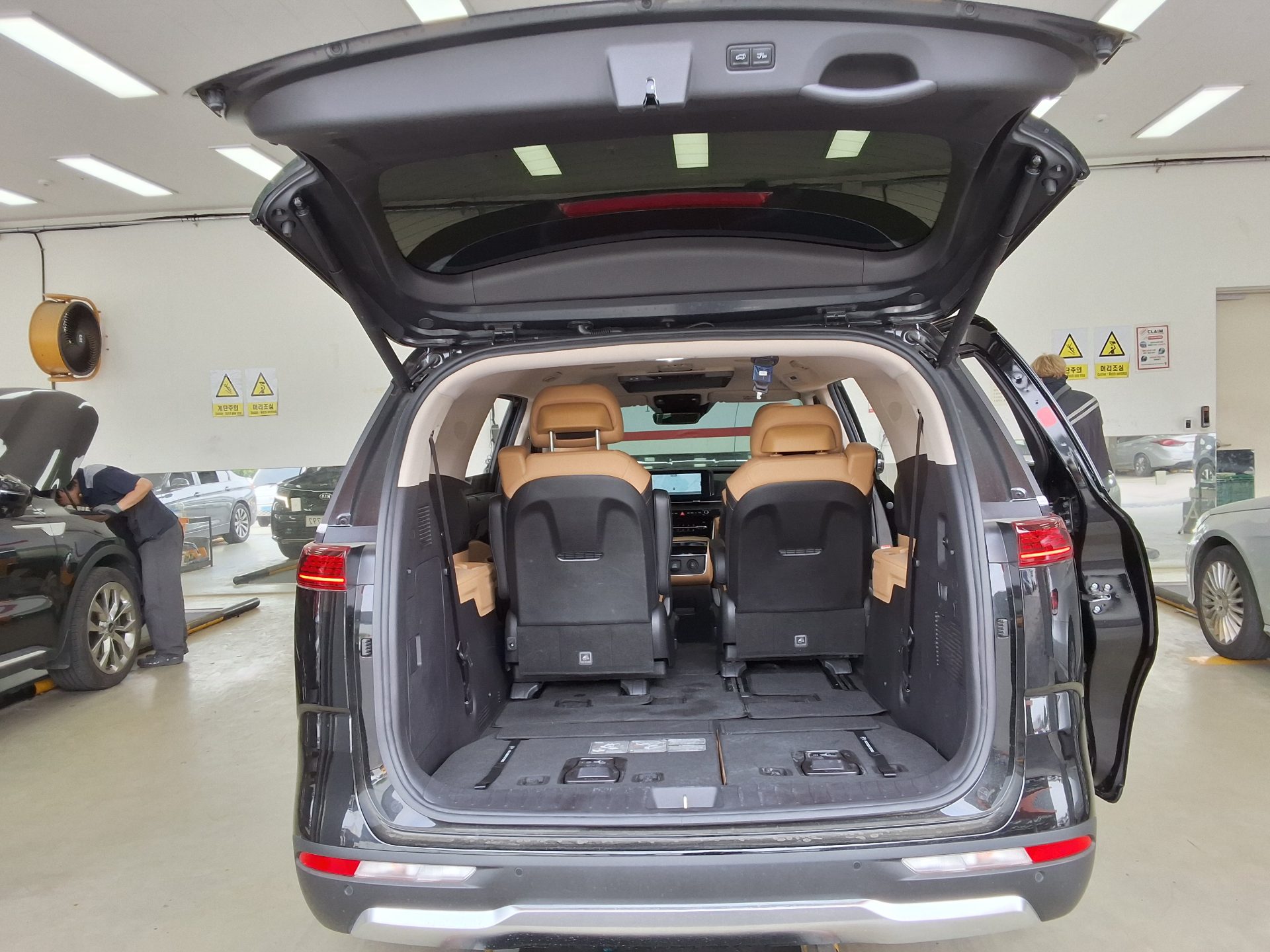 كيا كارنيفال 2021 - صورة 14