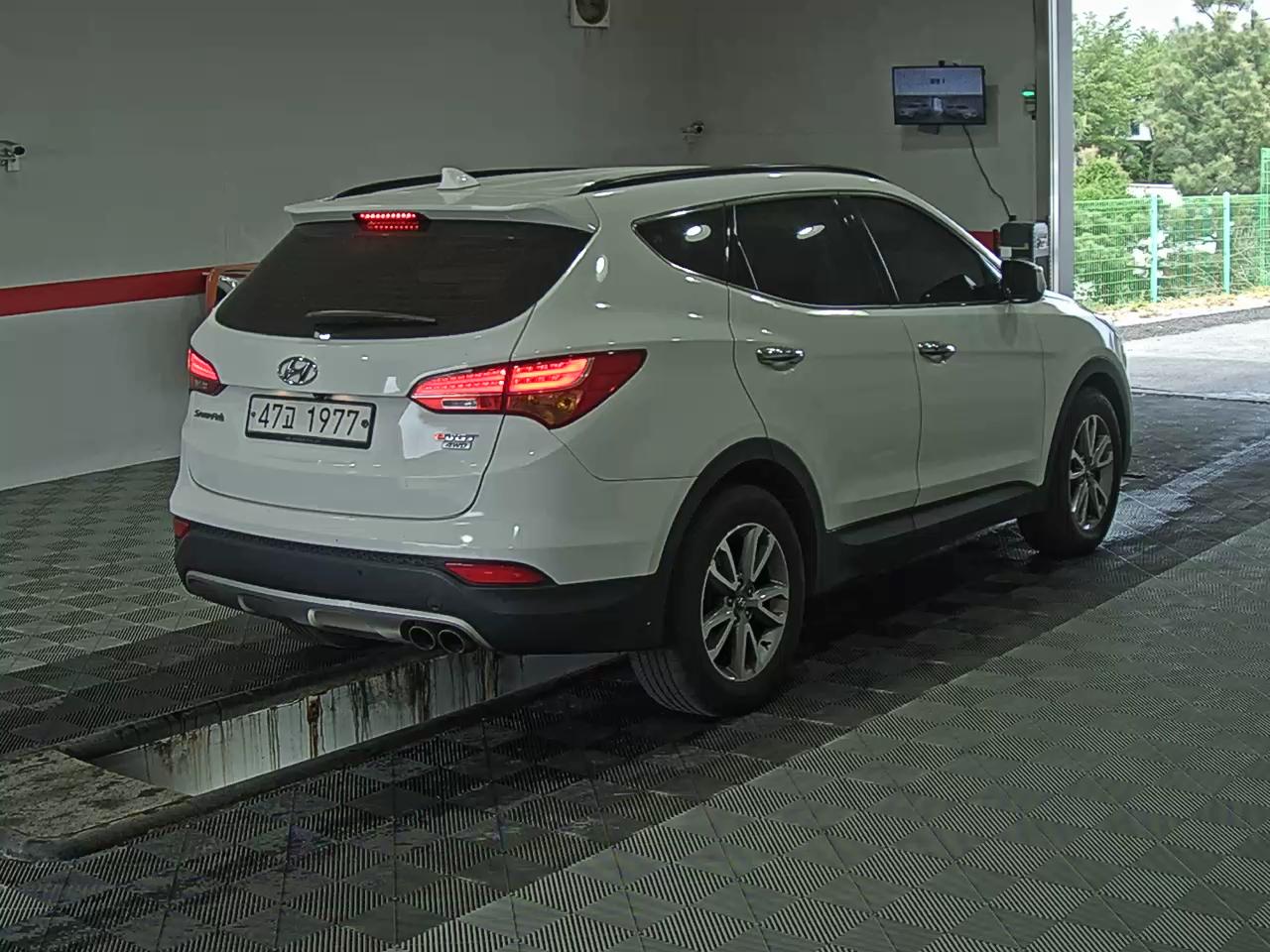 Hyundai Santa Fe 2013 - Image 4