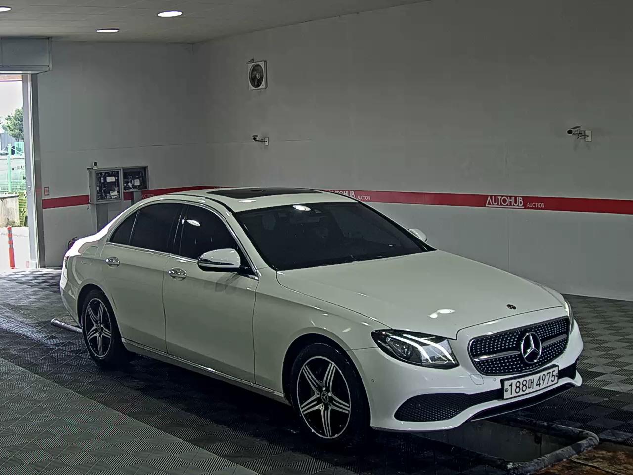 مرسيدس بنز إي كلاس 2019 - صورة 2