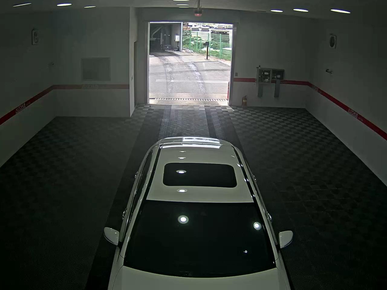 مرسيدس بنز إي كلاس 2019 - صورة 6