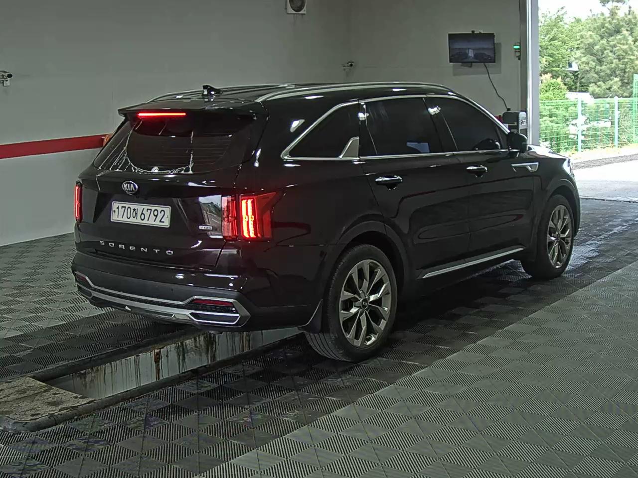 كيا أخرى 2021 - صورة 4