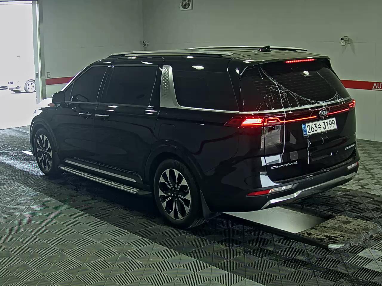 كيا كارنيفال 2021 - صورة 5