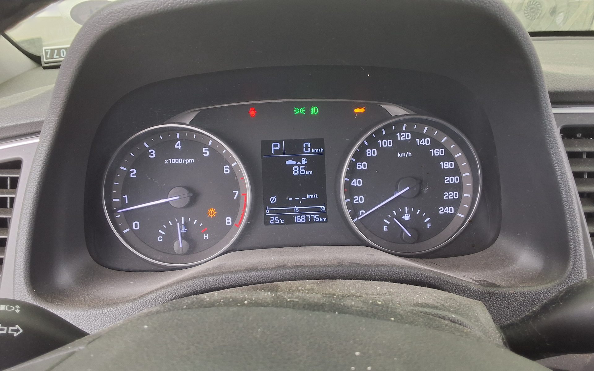 Hyundai Elantra 2017 - Image 8