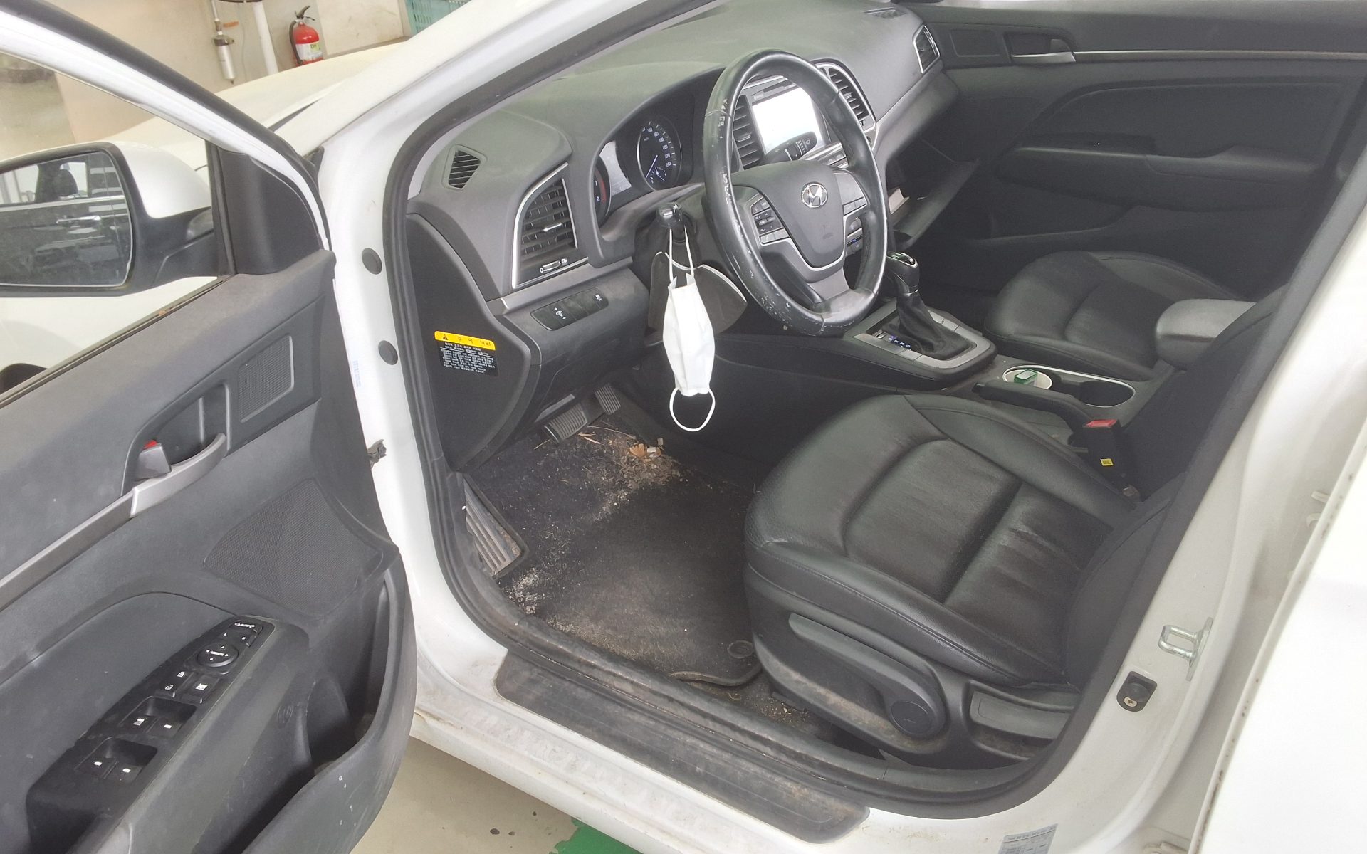 Hyundai Elantra 2017 - Image 9