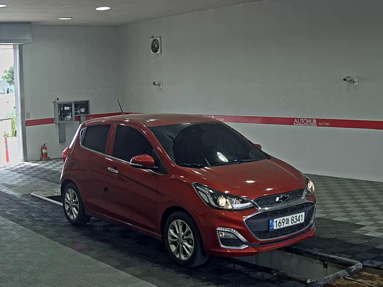 Chevrolet Spark 2021 - Image 2